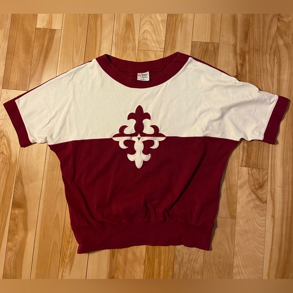 VINTAGE Fleur de Lis Crop Fit Shirt